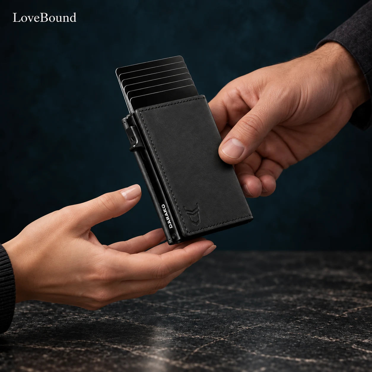 Slim Wallet mit Kartenausschub – LoveBound Galerieansicht 4